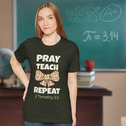 Pray Teach Repeat Coquette Bow (with 2 Timothy 2:2 Bible Verse) Christian Tee — Back-to-School Checkered Bow