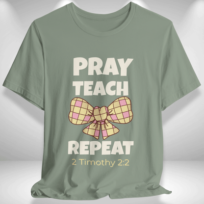 Pray Teach Repeat Coquette Bow (with 2 Timothy 2:2 Bible Verse) Christian Tee — Back-to-School Checkered Bow