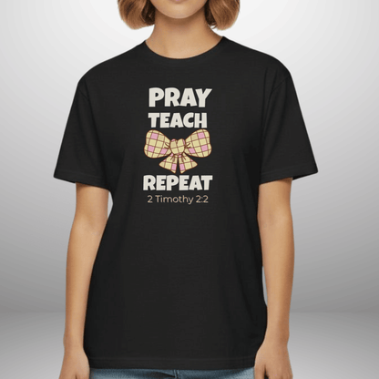 Pray Teach Repeat Coquette Bow (with 2 Timothy 2:2 Bible Verse) Christian Tee — Back-to-School Checkered Bow